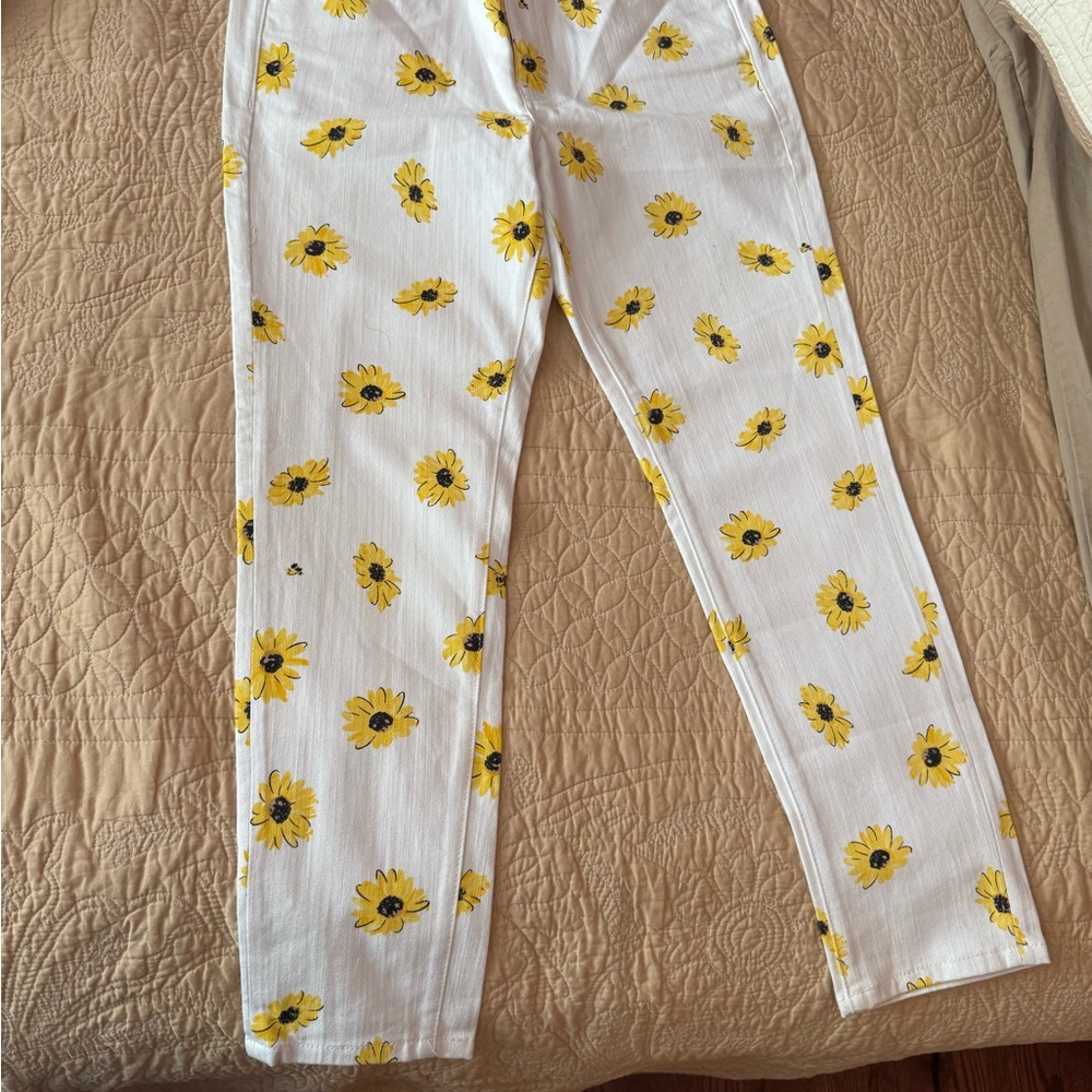 Kate spade new without tags White Pants with Yellow Sunflower Print